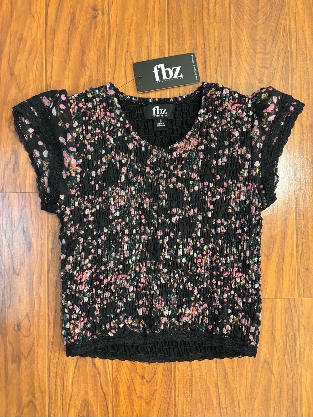 NWT Flowers by Zoe fbz Black Pink Floral Smocked Short Sleeve Top Lace Trim